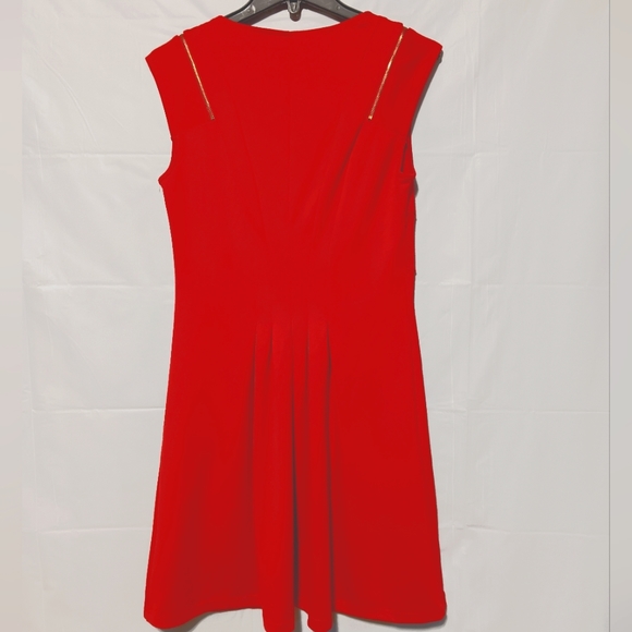 Spense Petite EUC Gorgeous Red Dress, Zipper Details On Shoulders, Sz 8P - Picture 9 of 13